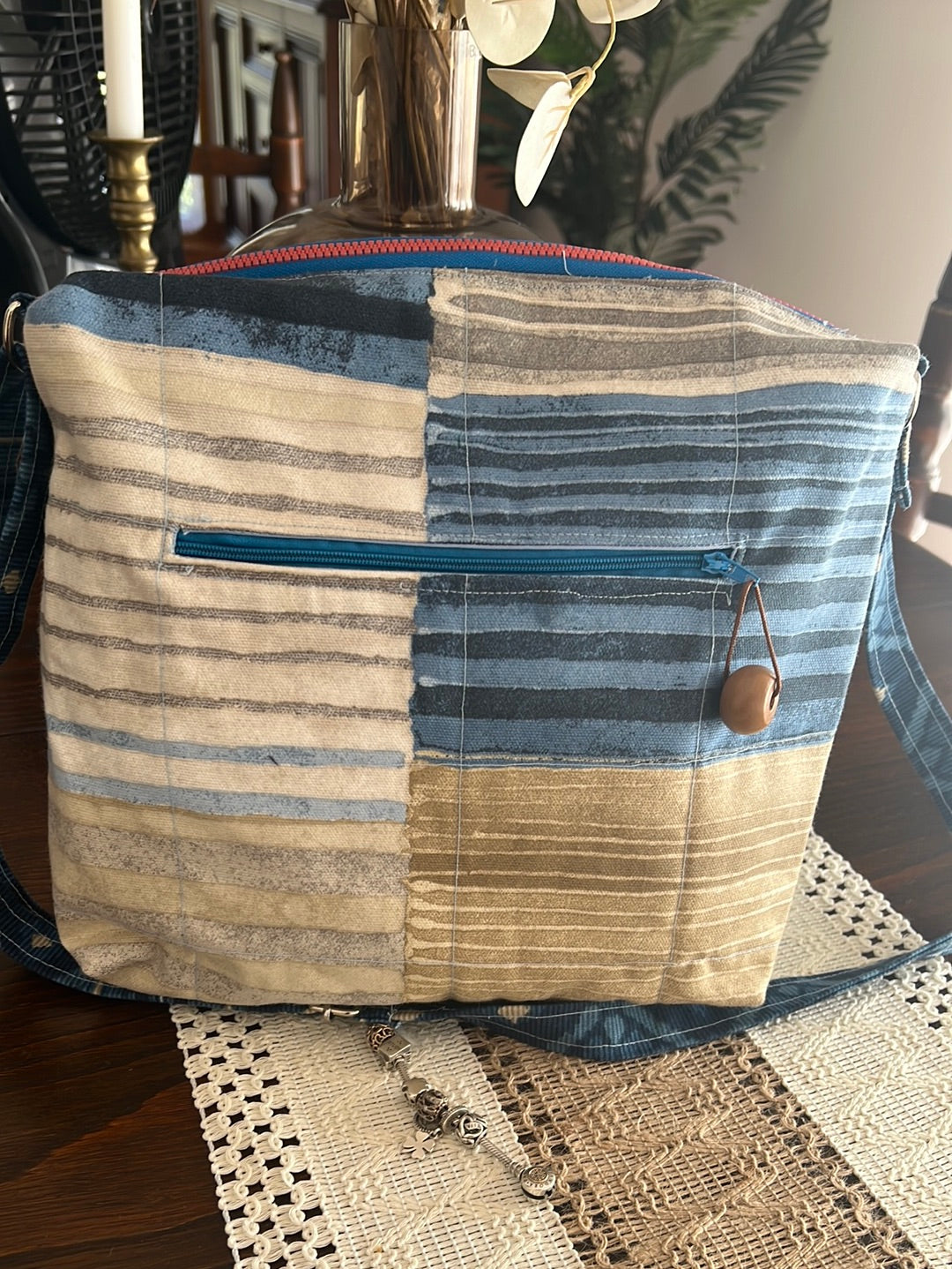 Patchwork shoulder bag quilted