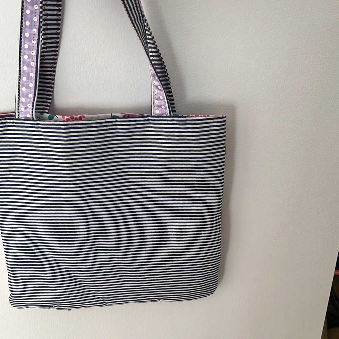 Scrappy patchwork tote bag