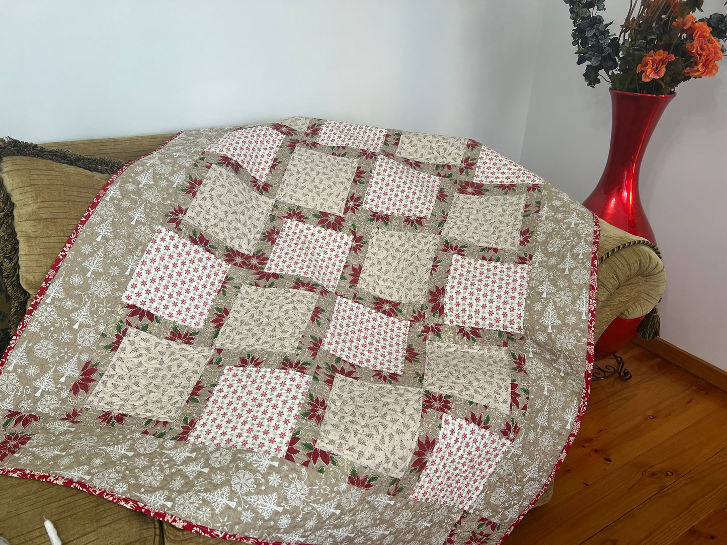 CHRISTMAS RIBBON QUILT